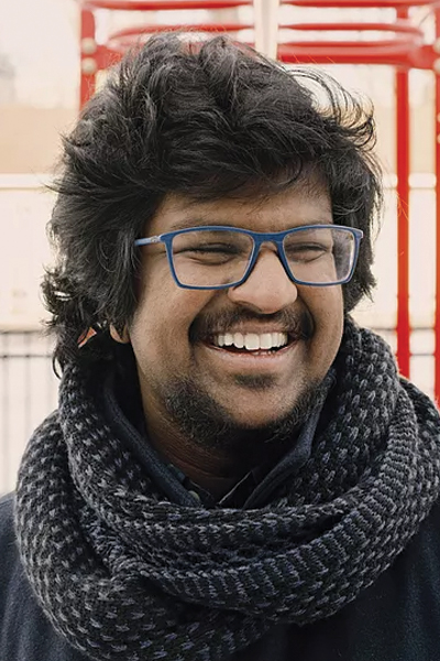 Kavyesh's headshot