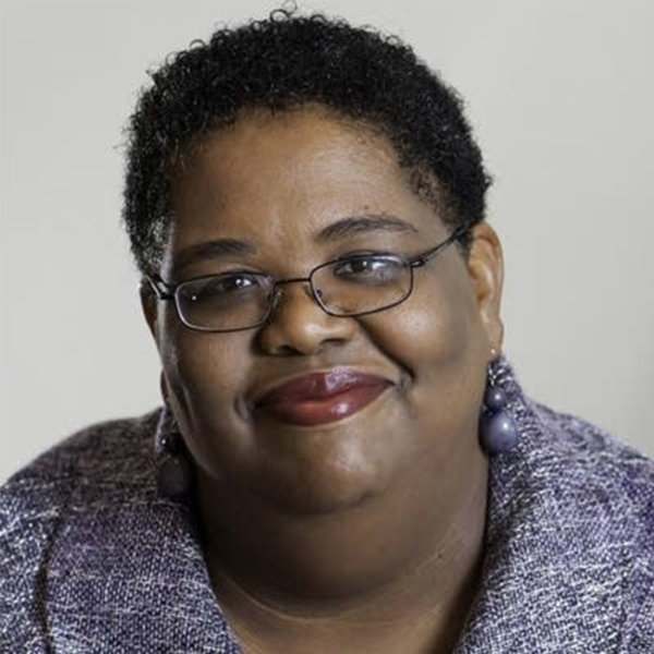 Karen's headshot