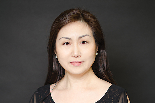 Mikyoung's headshot