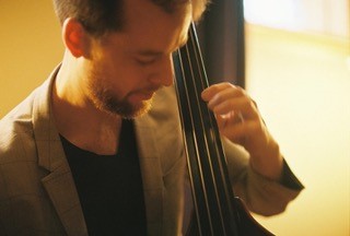 Ted Olsen plaing bass