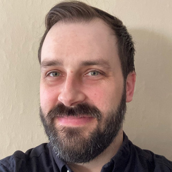 Todd's headshot