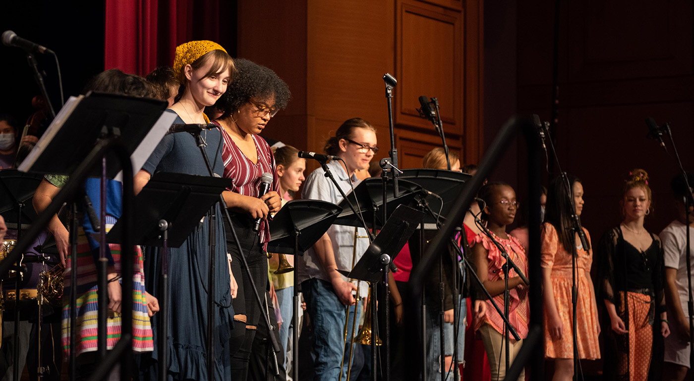 choir performing at the music matters luncheon